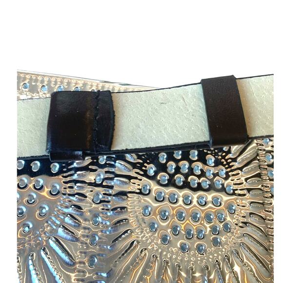 Chico's Serpentine Buckle Leather Belt M/L Brown Brass 79984  Adjustable Boho - Picture 5 of 8